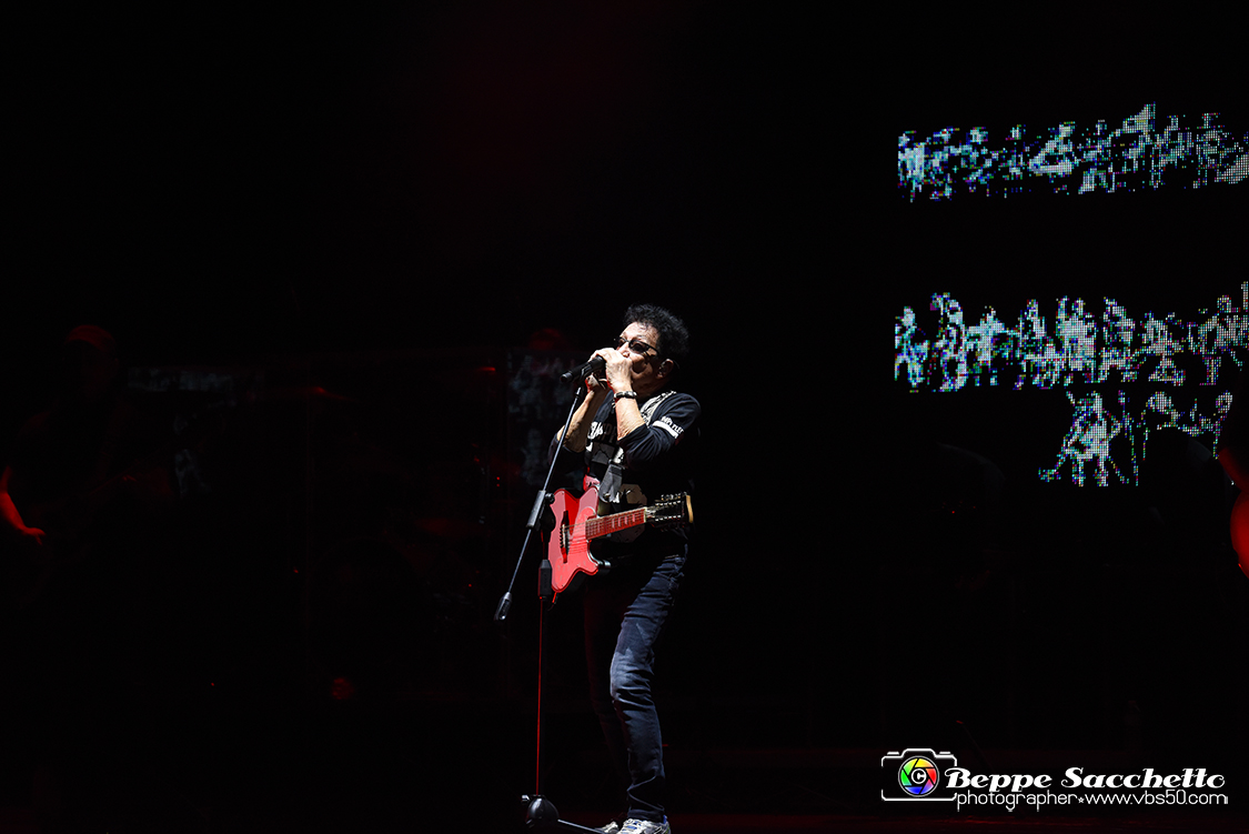 VBS_4050 - Concerto Edoardo Bennato - Peter Pan Rock 'n' Roll Tour.jpg